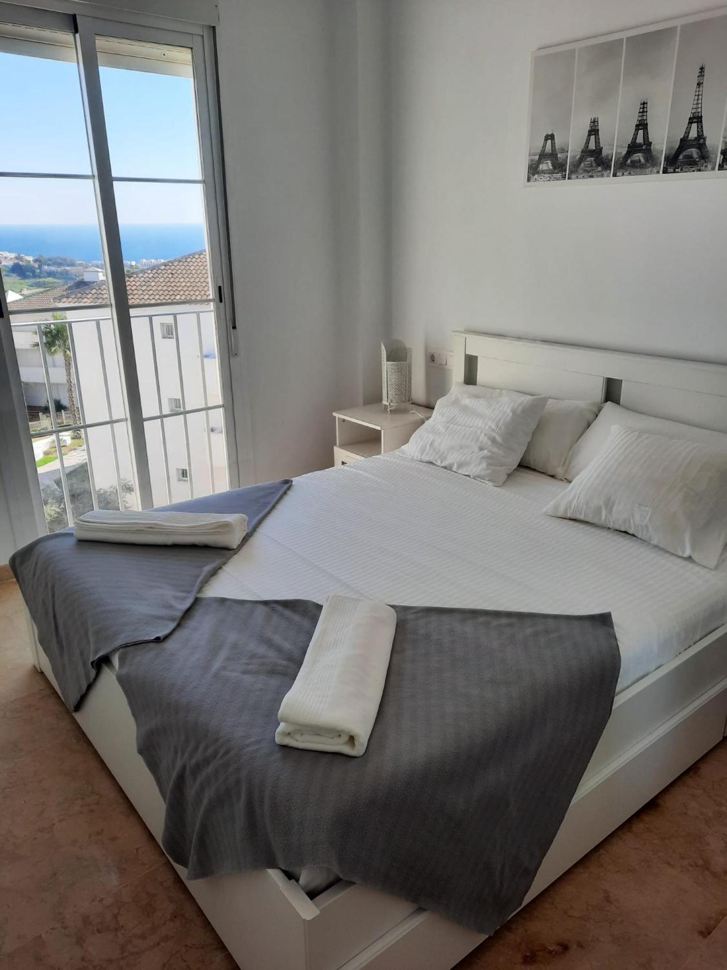 מנילבה Small Oasis Nelson Mandela Apartment With Sea View, Two Bedrooms, Parking, Terrace And Pool מראה חיצוני תמונה